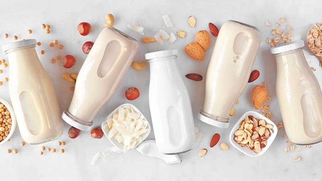 Produtos lacteos proteicos e frutos secos