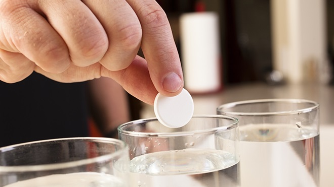 atenuar a azia com medicamento antiácido