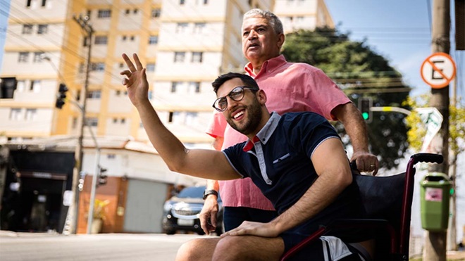 transporte de pessoas em cadeira de rodas
