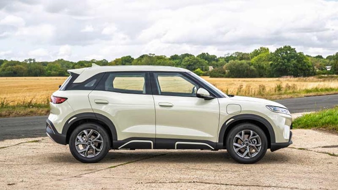 BYD Atto 2 parado na rua