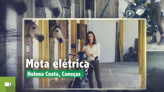 mulher com mota elétrica super soco