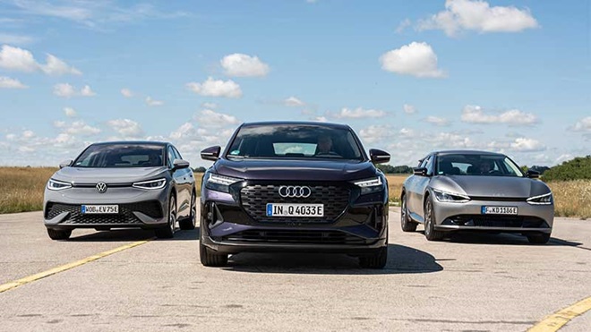 VW ID.5, Audi Q4 e-tron e Kia EV6 na estrada