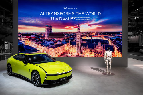 O novo Xpeng P7 promete autonomia excecional e desempenho de supercarro com design futurista.