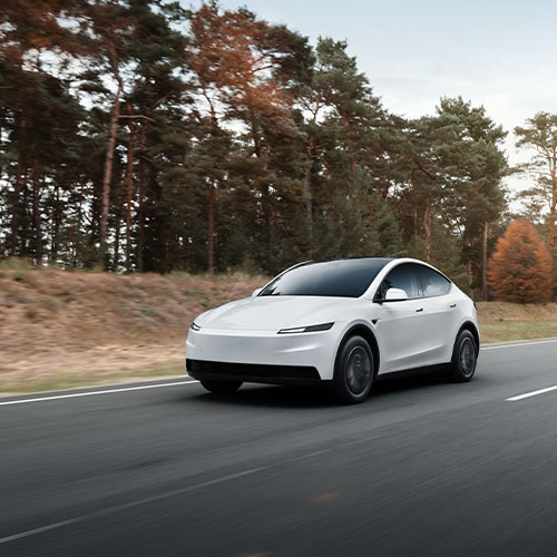 No Tesla Model Y Standard, a travagem ficou aqu&eacute;m do esperado para um carro deste n&iacute;vel.