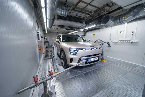 Please fill the source and the alt text