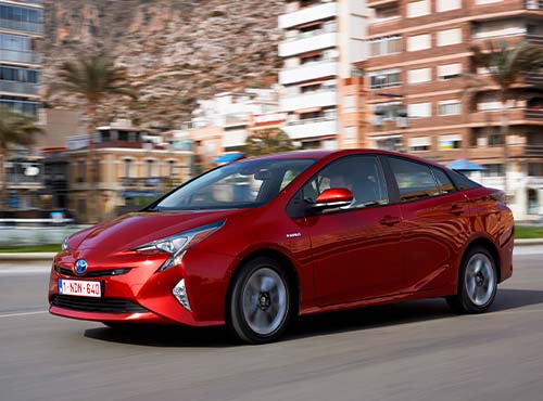 Please fill the source and the alt text