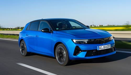Conduzir o Opel Astra Electric é uma experiência divertida e muito agradável.