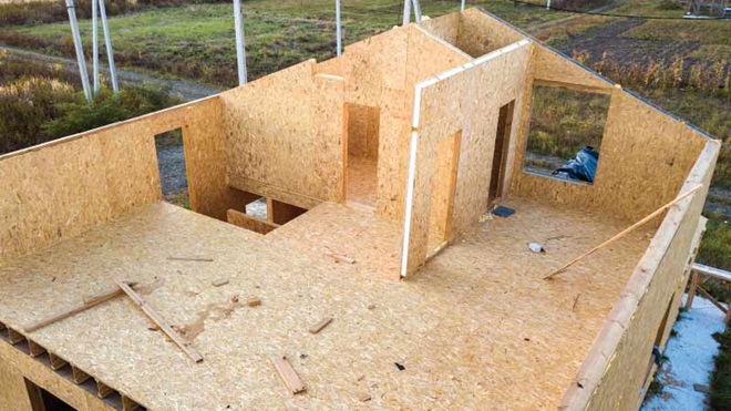 casa pré-fabricada ou modular em construção