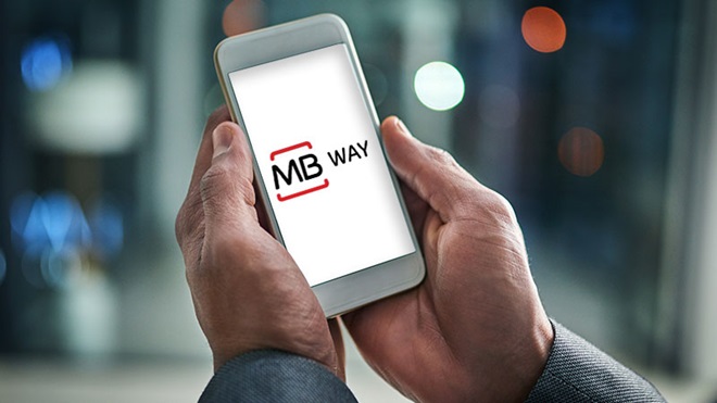 Smartphone com app MB Way