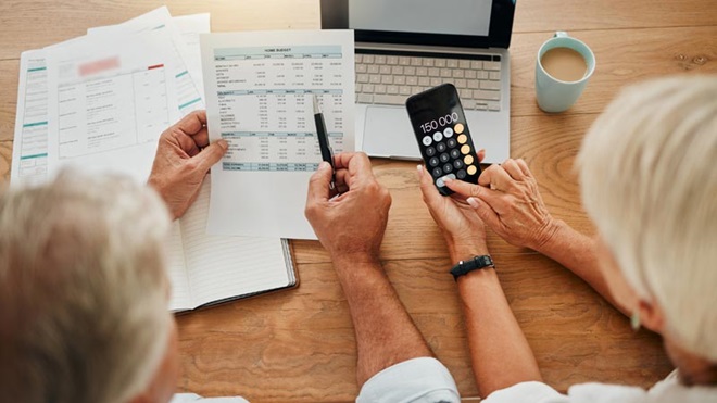 notas e moedas que representam as mais-valias a declarar  no IRS