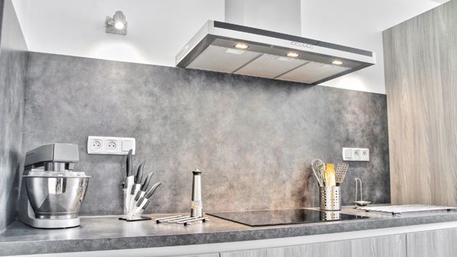 exaustor de cozinha na bancada de cozinha