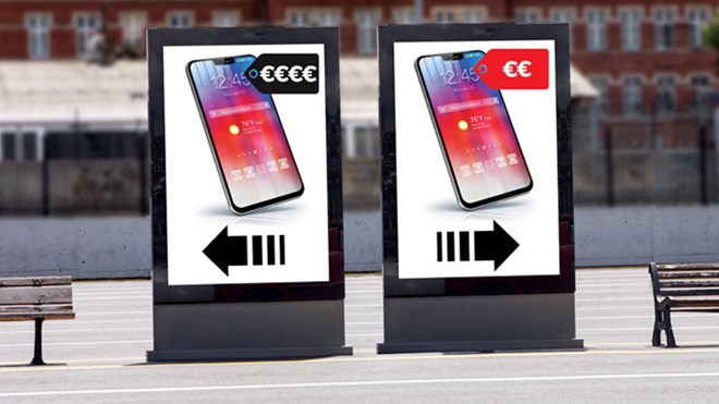 Dois outdoors com uma comparação de telemóveis do mais caro ao mais barato