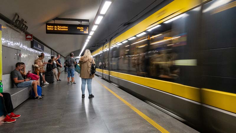 atrasos transportes