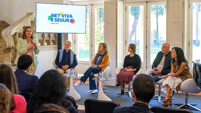 Deco Proteste e Google