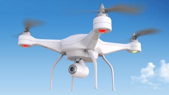 Drone branco no céu azul comandado por telemóvel com parceria DECO+ e HP.