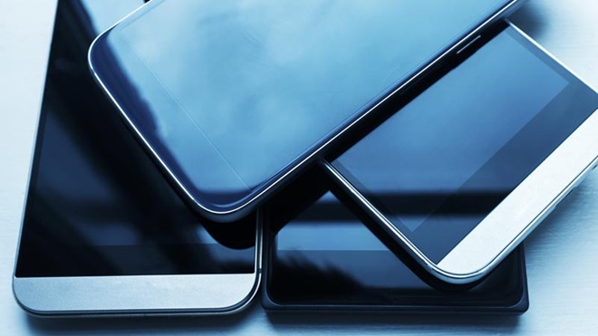 Pilha de telemóveis recondicionados