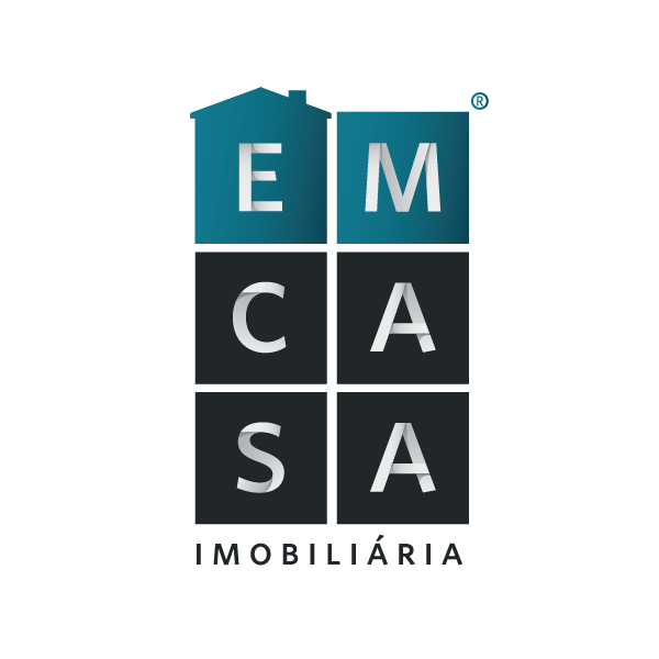 Logo da empresa Em Casa, com quadrados azuis e pretos.